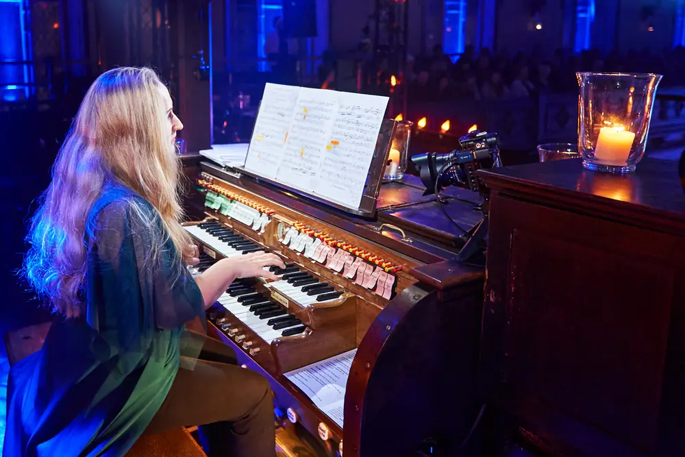 Sv. Pāvila baznīcas vēsturisko ērģeļu spēles galds